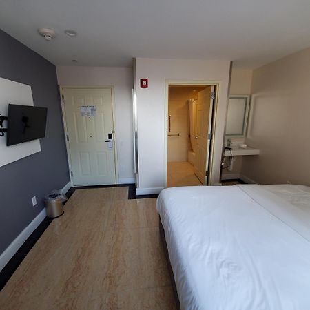 Mayfair Inn And Suites New York Ngoại thất bức ảnh