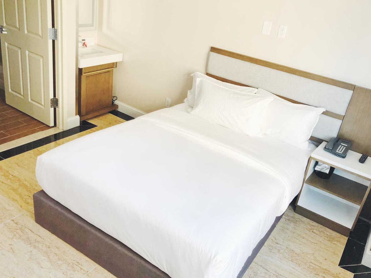 Mayfair Inn And Suites New York Ngoại thất bức ảnh